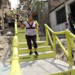 Vecinos de ampliación Laderas De Villa piden construcción de escaleras