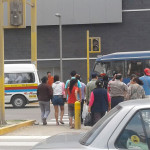 Centro Comercial Real Plaza retira paraderos en avenida 26 de Noviembre, denuncia dirigente