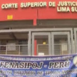 Trabajadores de fiscalía protestan por mejoras salariales en Lima Sur