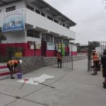 Soldados del ejército realizan pintado y limpieza en colegio Francisco Bolognesi de Villa El Salvador