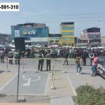 Mototaxistas bloquean avenida en busca de justicia en Villa El Salvador