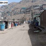 San Juan de Miraflores: Pobladora exige mejora de acceso en Av. Camino Real de la Nueva Rinconada