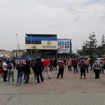 Comerciantes de la «Cachina» piden reubicación en protesta frente a la Municipalidad Villa El Salvador