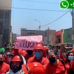 Empleados temporales de Trabaja Perú protestaron por falta de pago en exteriores de la Municipalidad de Villa María del Triunfo