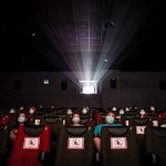 Vuelven cines, teatros, gimnasios y casinos con 40 % de aforo en espacios cerrados