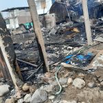 VILLA EL SALVADOR: INCENDIO CONSUMIÓ TRES VIVIENDAS